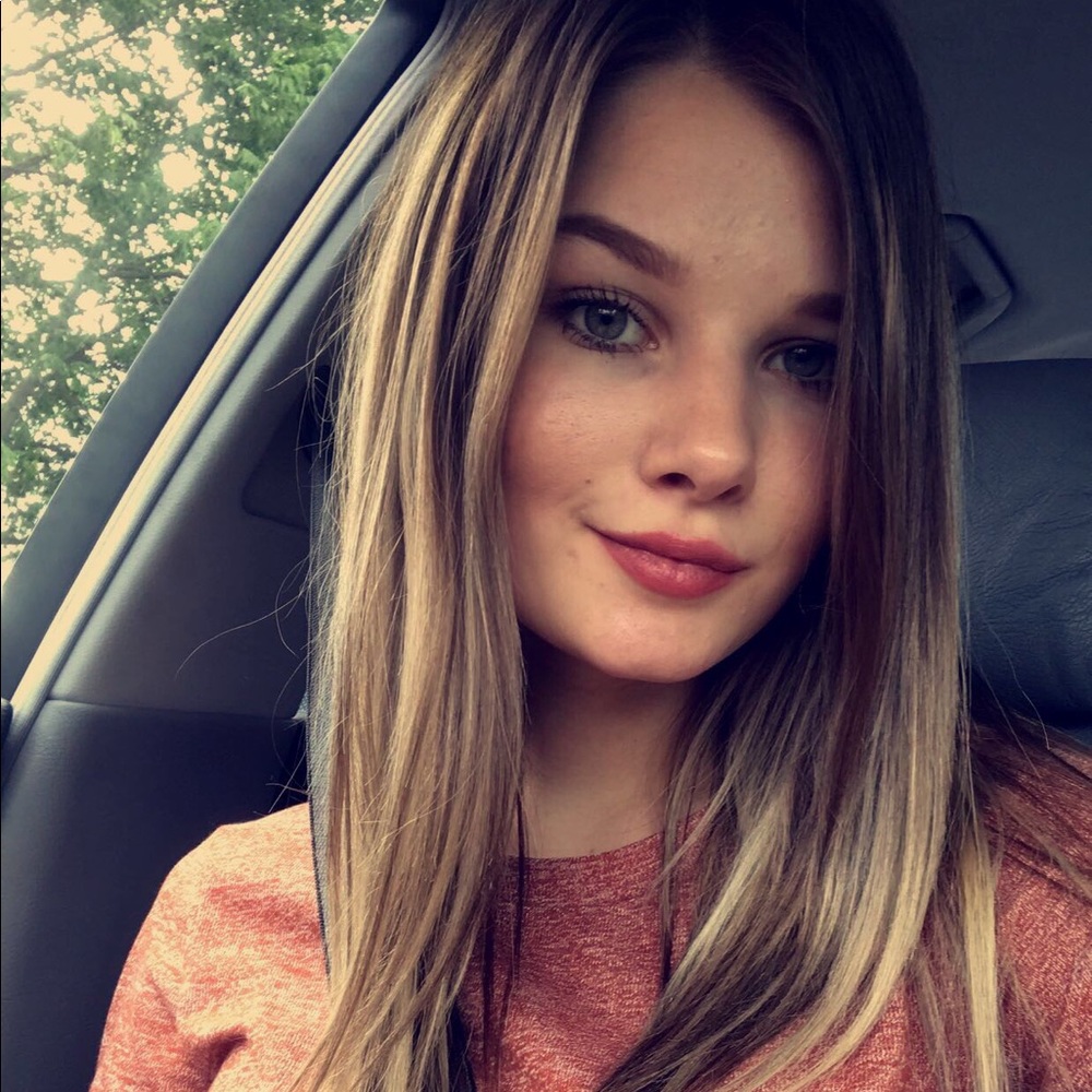 Meet your Posher, Anna